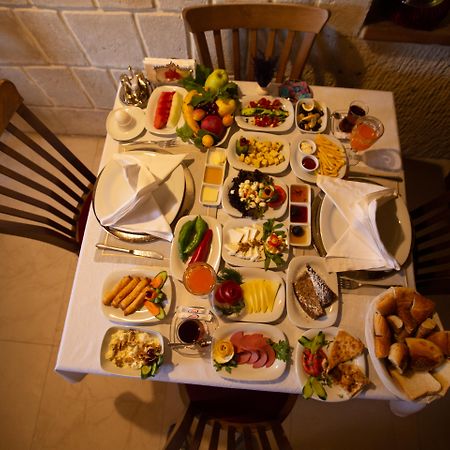 Ortahisar Tafoni Houses Cave Hotel מראה חיצוני תמונה