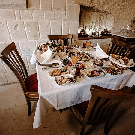 Ortahisar Tafoni Houses Cave Hotel מראה חיצוני תמונה