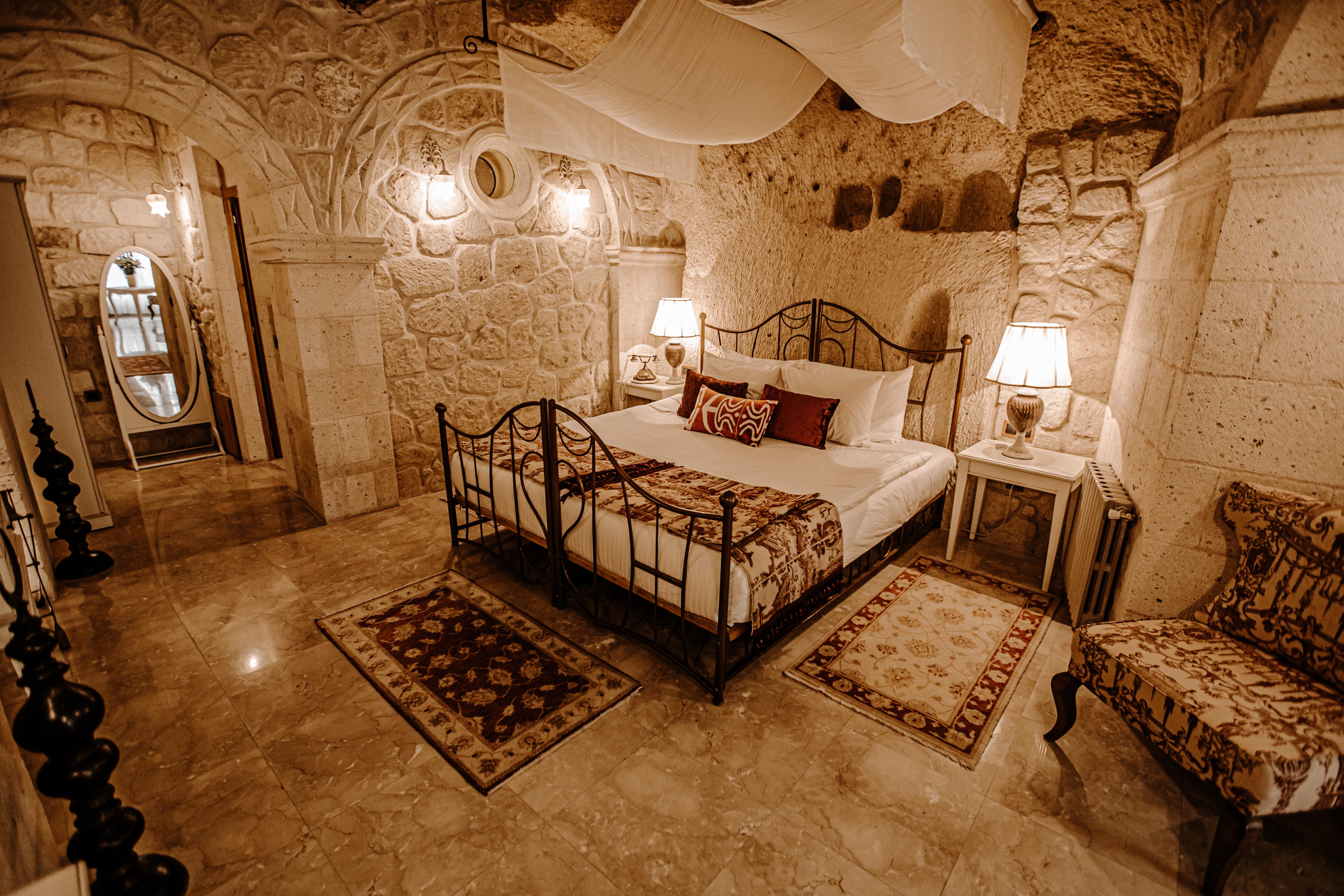 Ortahisar Tafoni Houses Cave Hotel מראה חיצוני תמונה